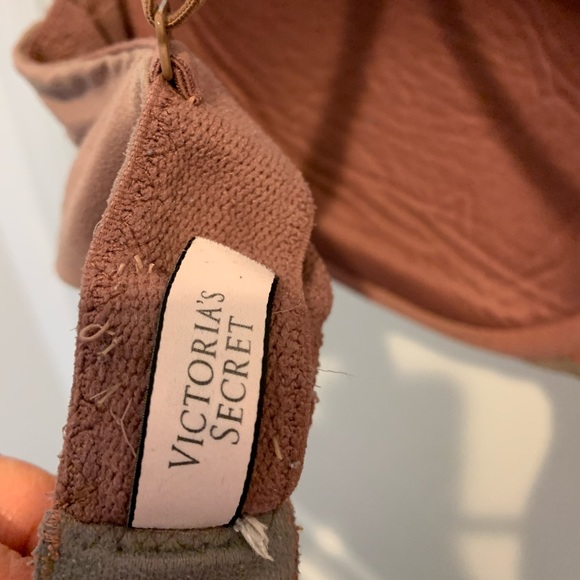 Victoria Secret Bra 34C - Picture 4 of 5